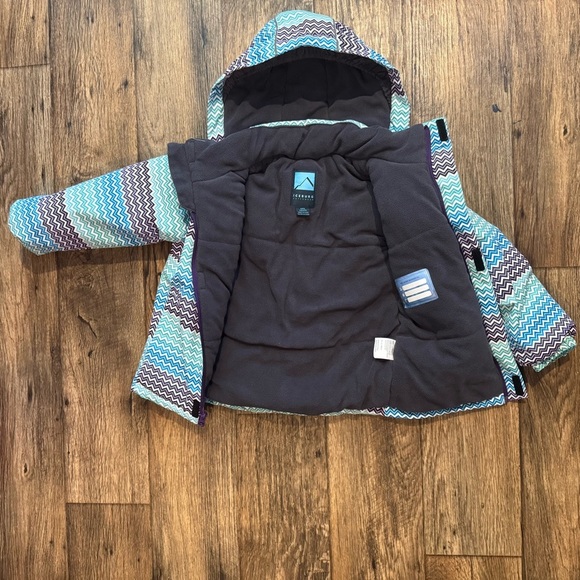 Iceburg Outerwear Girls Multicolor Chevron Pattern Hooded Jacket Size XS 4/5 - Picture 2 of 10